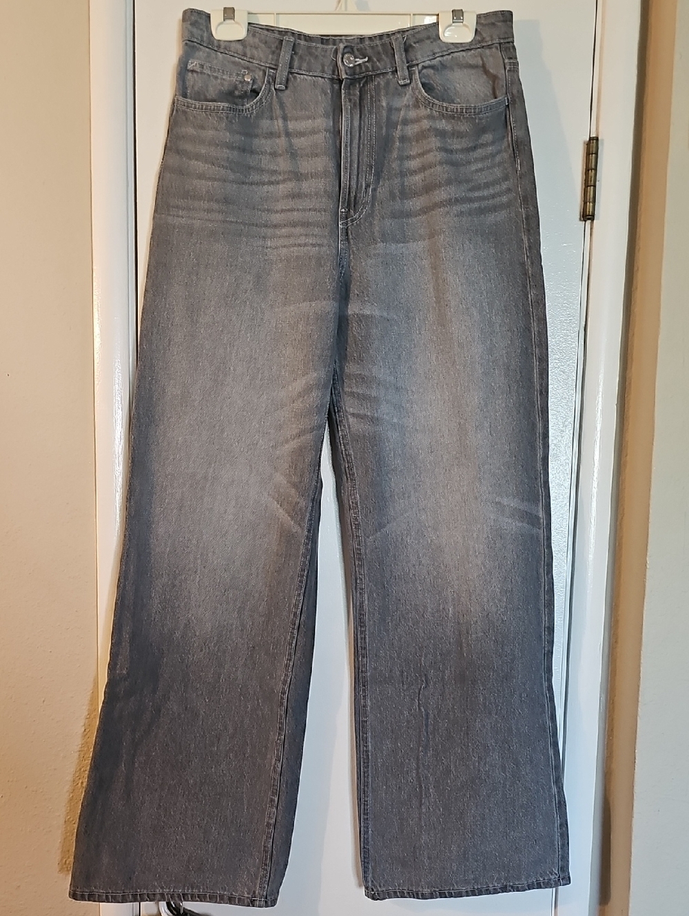 H&M Gray Wide-Leg Flare Jeans